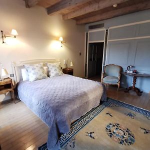 Uitgebreide Kamer met een King Size Bed